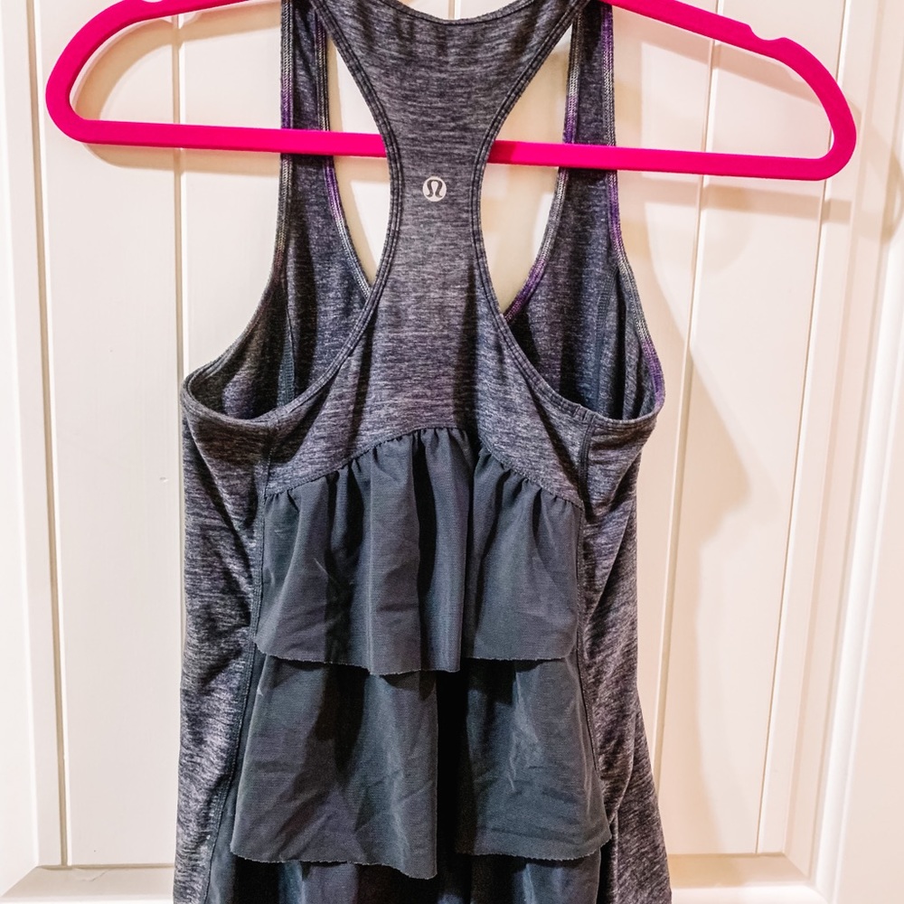 Lululemon tank